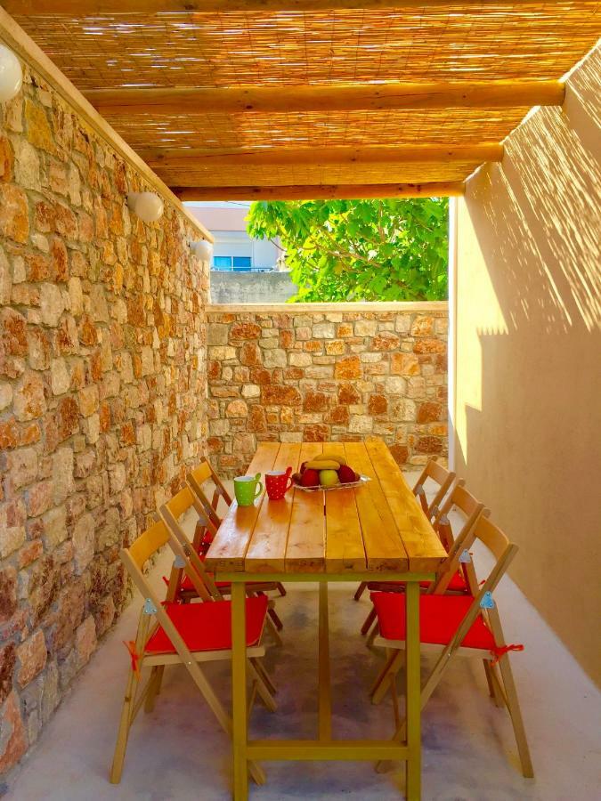 Bekos Traditional House Archangelos  Esterno foto
